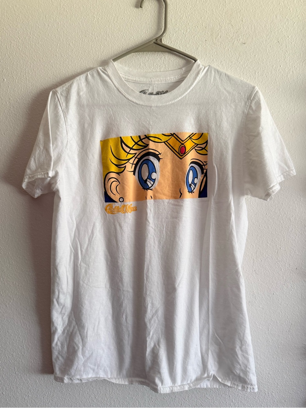 ▪️ Sailor Moon • White Graphic T-Shirt • Women’s Medium
